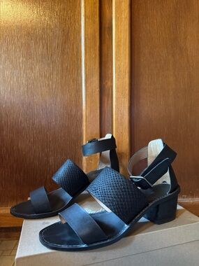 Madewell Women's Black Block Heel Ankle-Strap Sandals